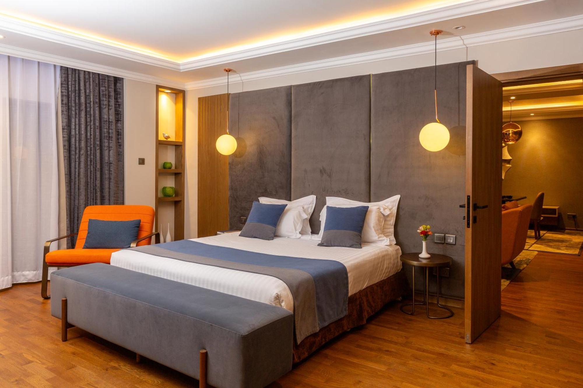 Alba Hotel Meru Zewnętrze zdjęcie