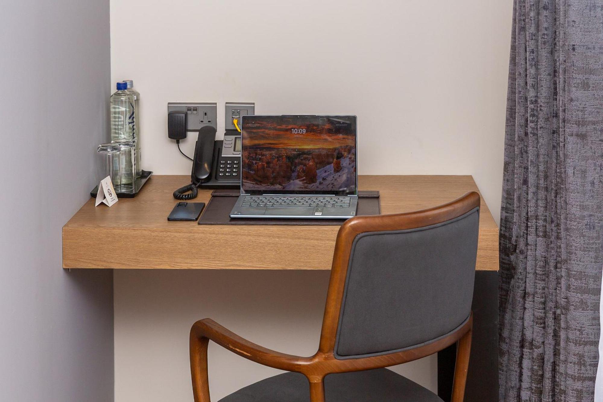 Alba Hotel Meru Zewnętrze zdjęcie