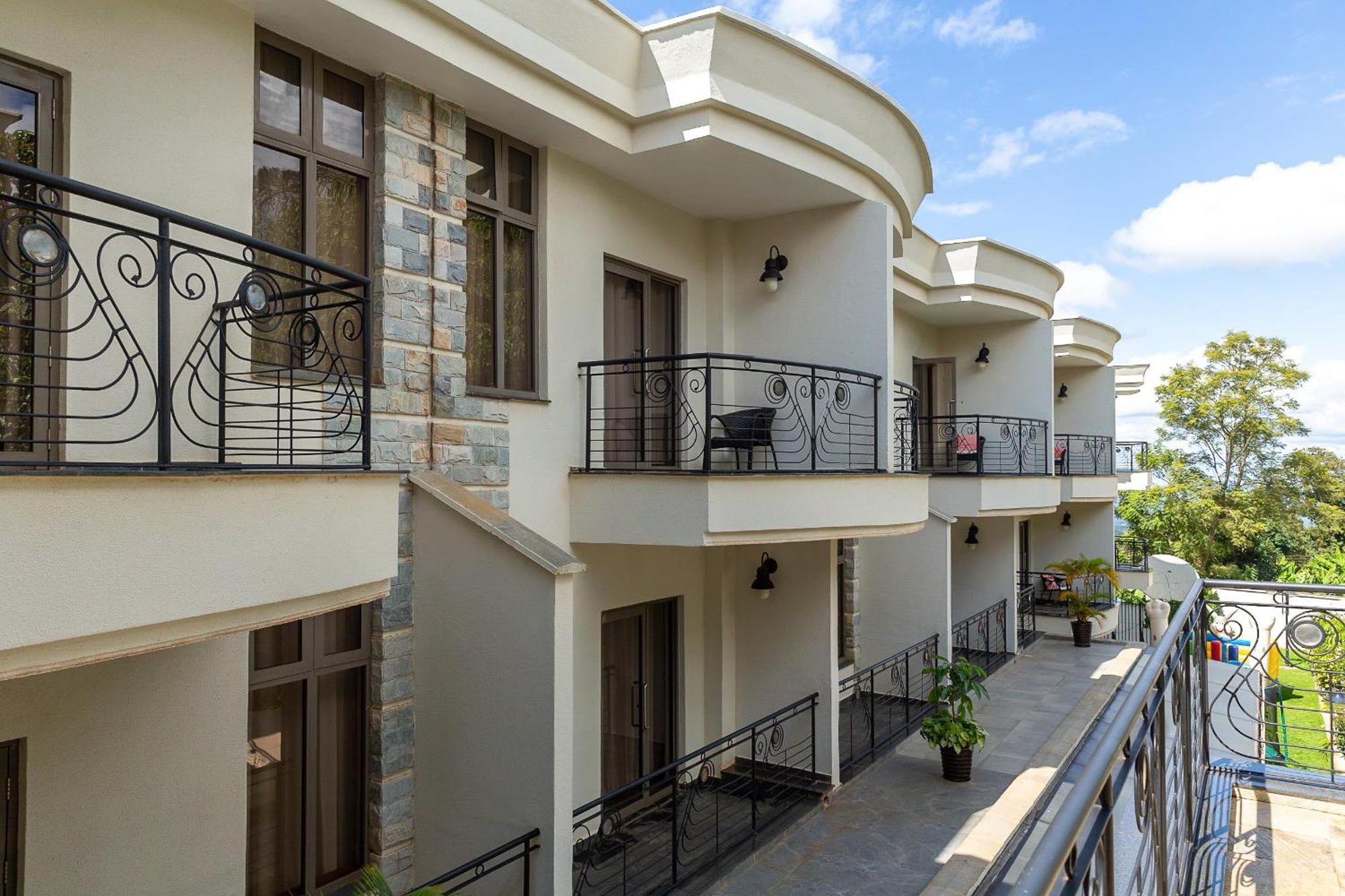 Alba Hotel Meru Zewnętrze zdjęcie