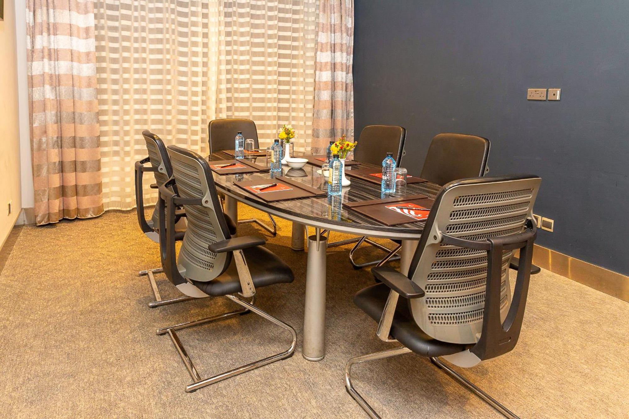 Alba Hotel Meru Zewnętrze zdjęcie