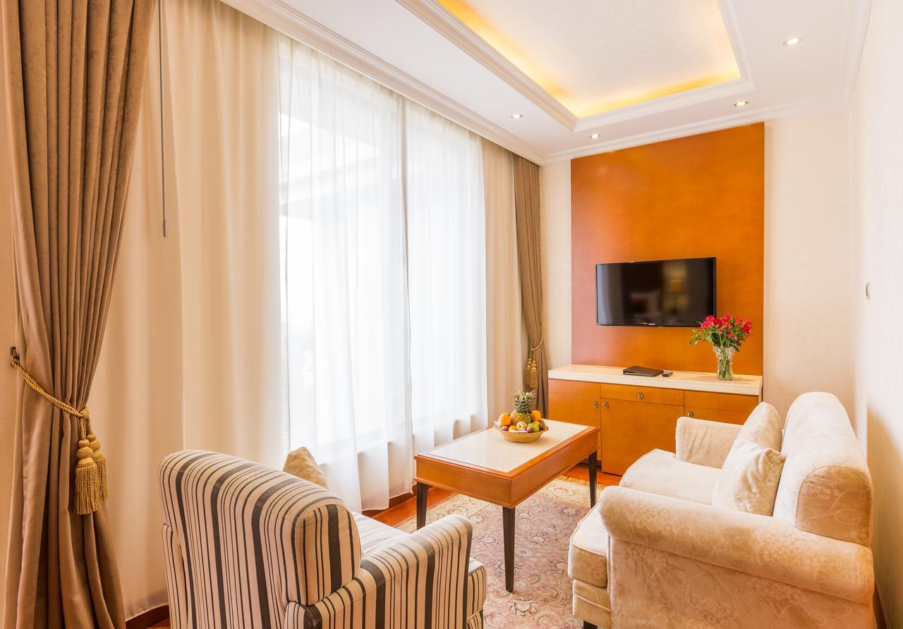 Alba Hotel Meru Zewnętrze zdjęcie