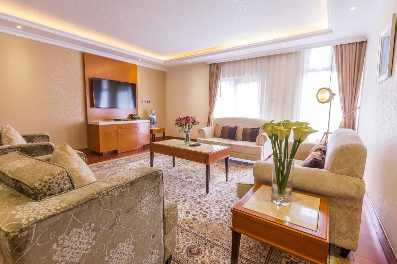Alba Hotel Meru Zewnętrze zdjęcie